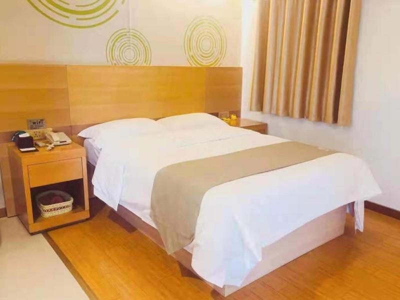 Greentree Inn Jiangxi Fuzhou Gandong Bridge Express Hotel エクステリア 写真