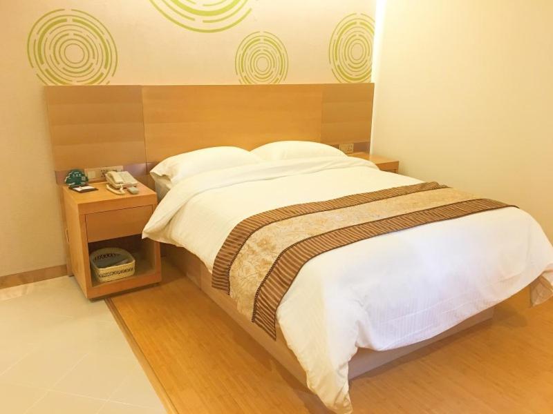 Greentree Inn Jiangxi Fuzhou Gandong Bridge Express Hotel エクステリア 写真