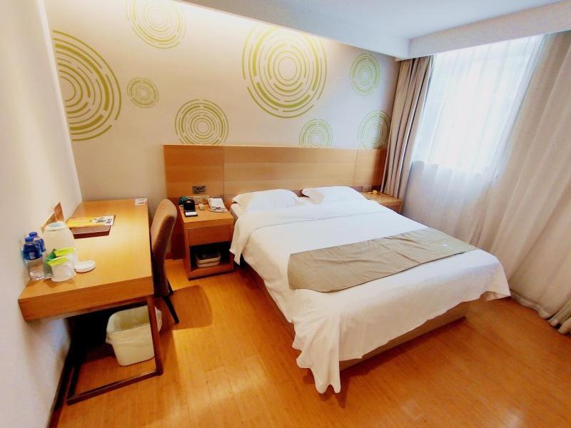 Greentree Inn Jiangxi Fuzhou Gandong Bridge Express Hotel エクステリア 写真