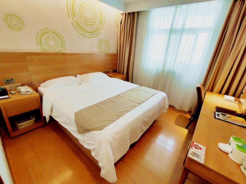 Greentree Inn Jiangxi Fuzhou Gandong Bridge Express Hotel エクステリア 写真