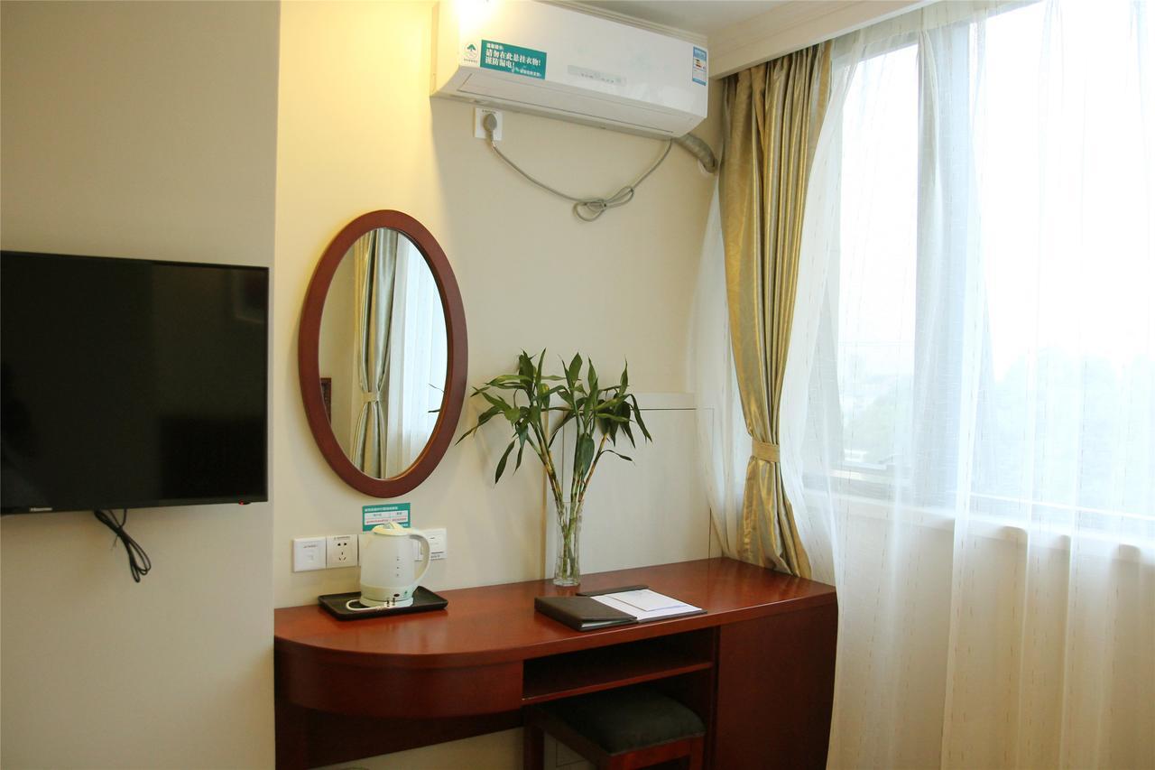 Greentree Inn Jiangxi Fuzhou Gandong Bridge Express Hotel エクステリア 写真