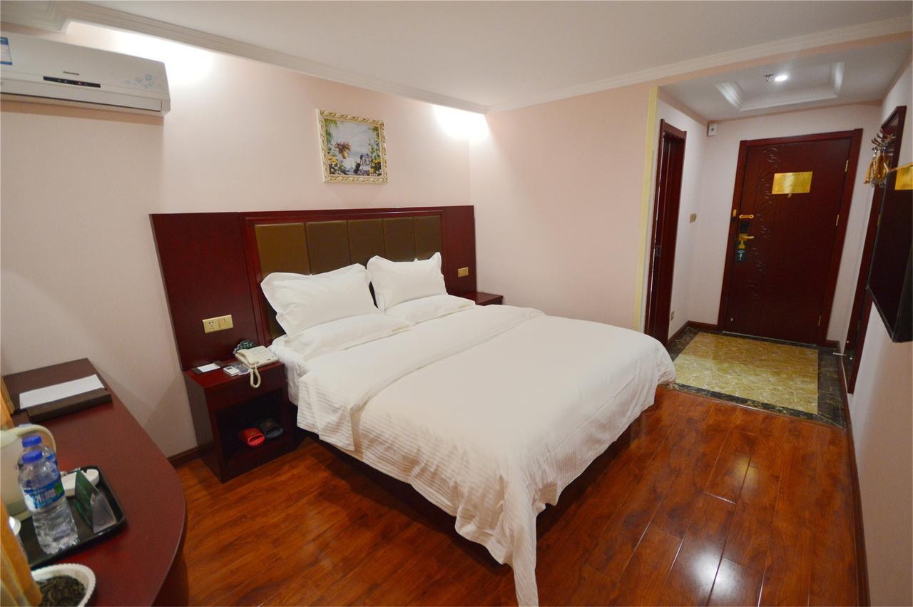 Greentree Inn Jiangxi Fuzhou Gandong Bridge Express Hotel エクステリア 写真